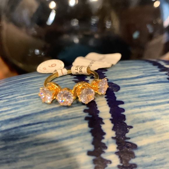 Anthoropologie Ring* size 6, Brand new!!!! Beautiful!!!!! - Picture 5 of 6